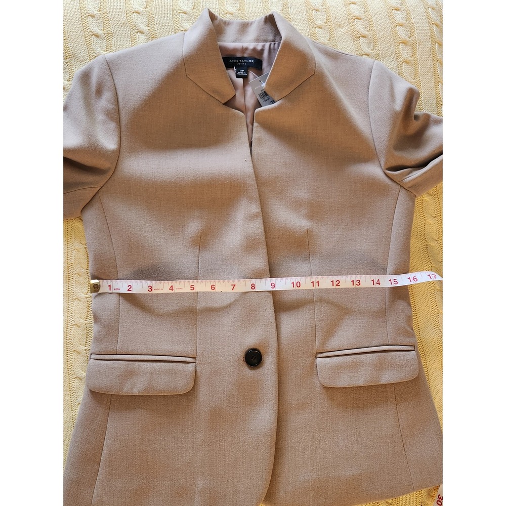 NWT Ann Taylor Petite Cutaway Blazer Camel Tan 2P Size 2 Petite 2018 - Picture 9 of 9